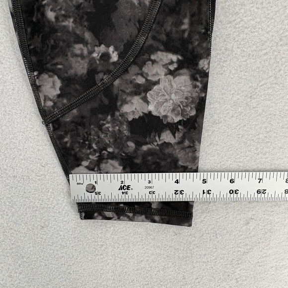 Athleta Rainier Printed Tight Leggings Womens L Black Floral Zip Pockets Ankle - Picture 9 of 12